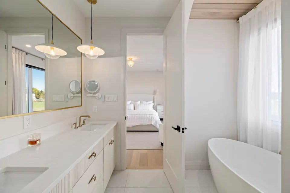 Double vanity in the primary ensuite